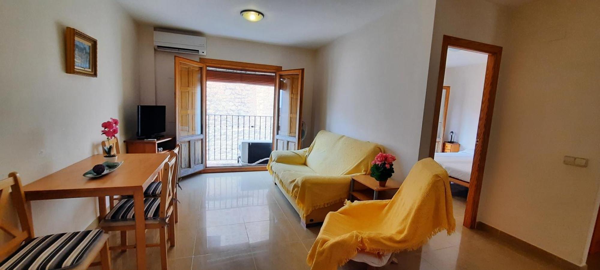 Mu, Apartamento Situada En La Muralla Del Casco Historico 빌라조요사 외부 사진