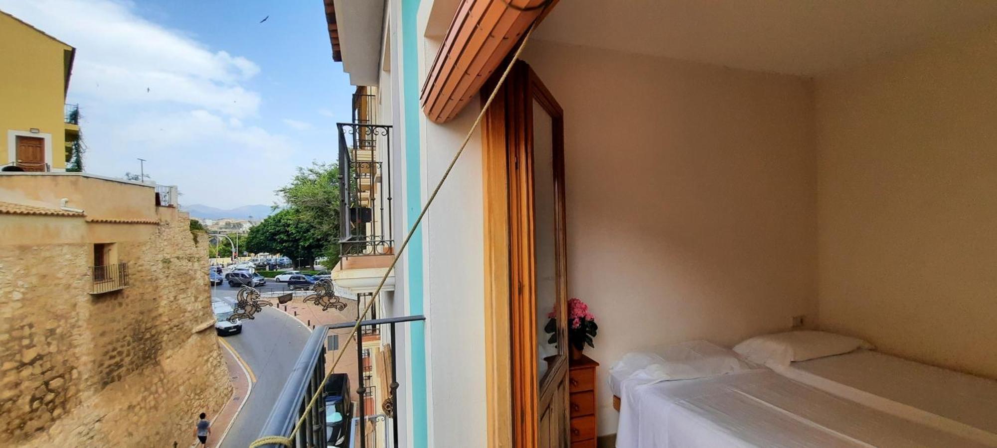 Mu, Apartamento Situada En La Muralla Del Casco Historico 빌라조요사 외부 사진